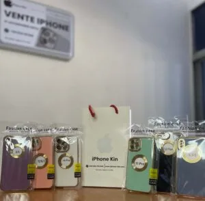 Coque iPhone 12 pro max à Kinshasa